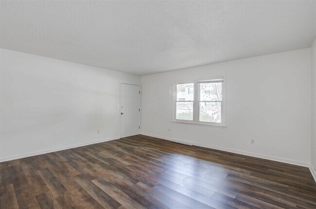 Building Photo - 2150 Spoleto Lane Apt #B3, North Charlesto...