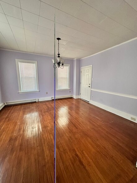 Living Room - 119 Homer Ave