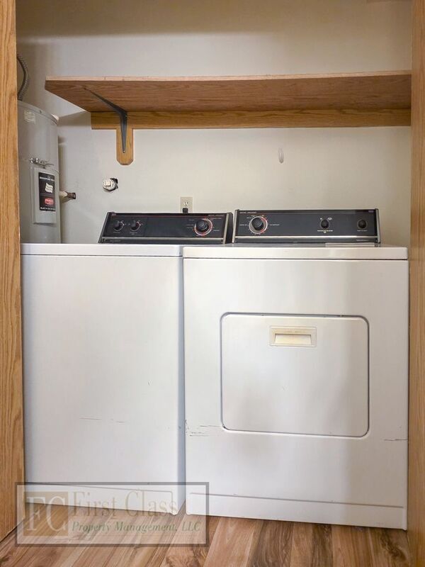 Building Photo - 1908 NE 46th Ave