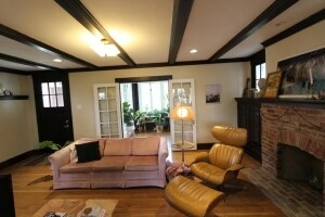 Living Room - 1918 Morrell St