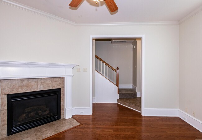 Building Photo - 7106 Ohio St