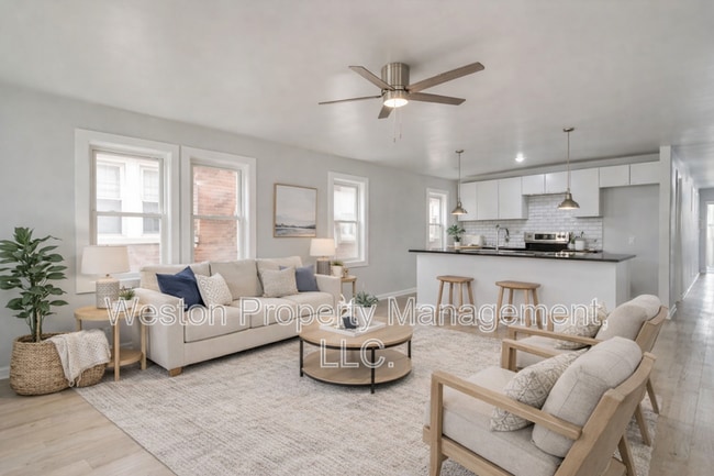 Building Photo - 711 NW 30th St