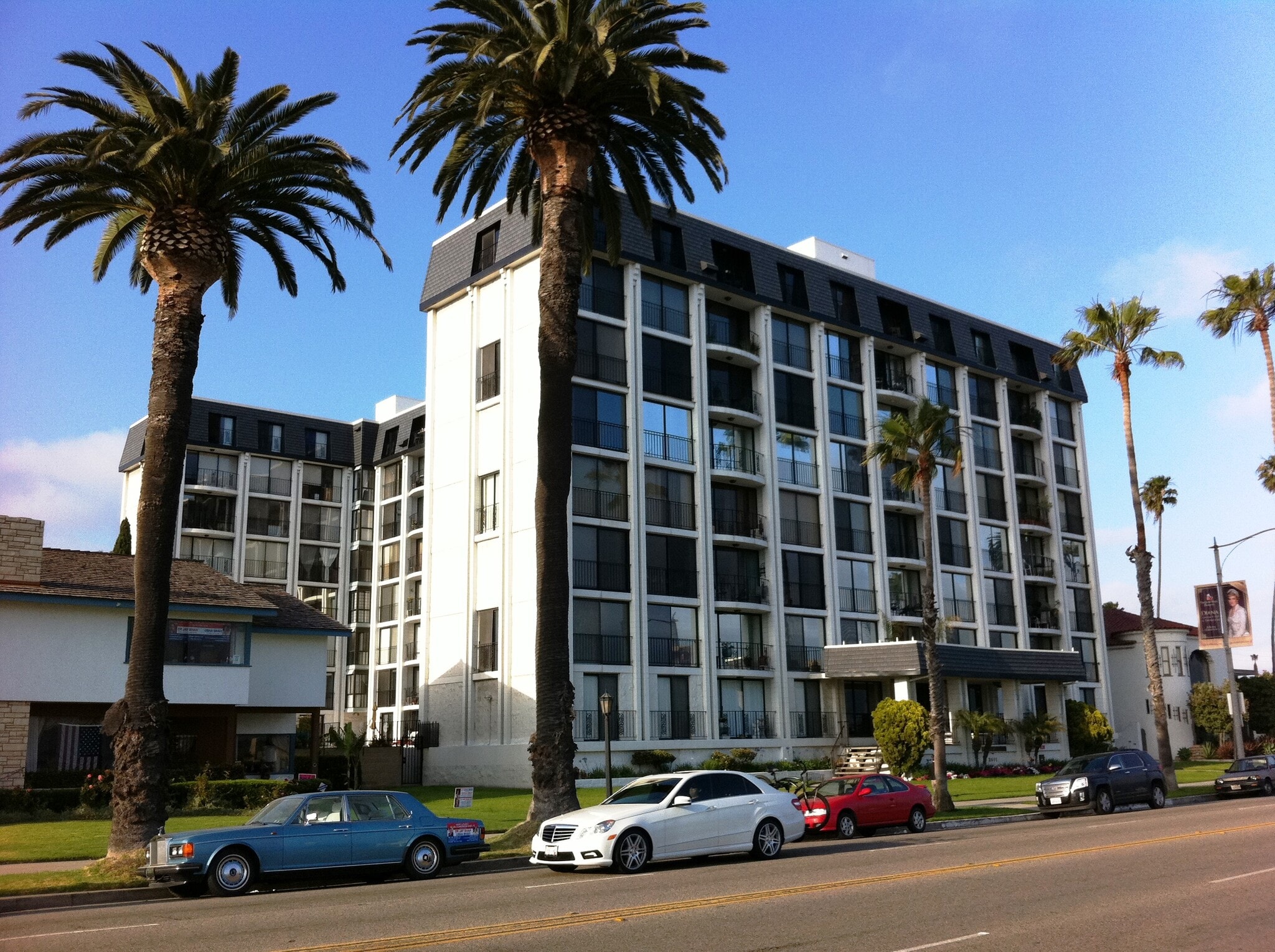 Building Photo - 2601 E Ocean Blvd
