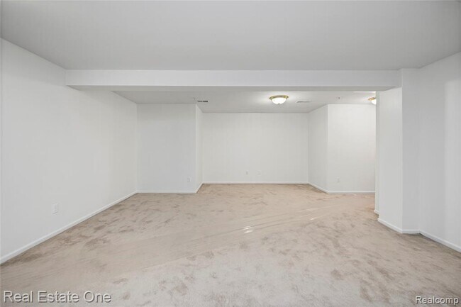 Building Photo - 23102 Alexa Dr