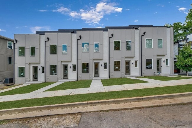 Building Photo - 1263 John St