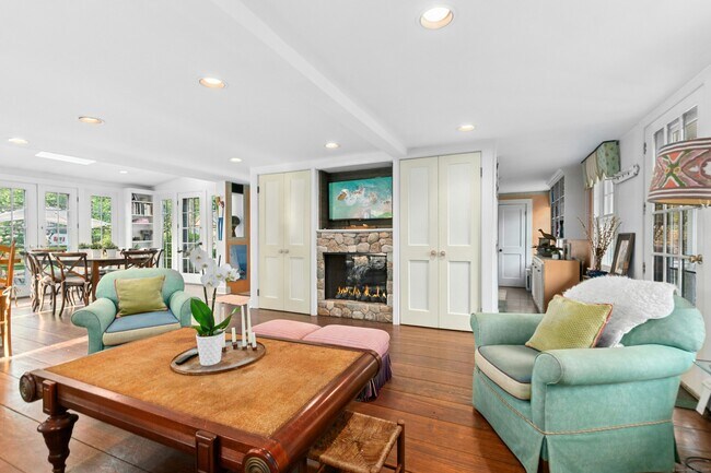 Building Photo - 561 Middlesex Rd