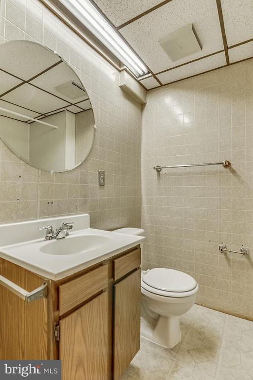 Building Photo - 3025 Ellenwood Dr