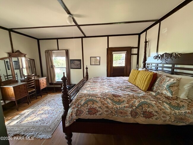 Building Photo - 411 S Cortez St