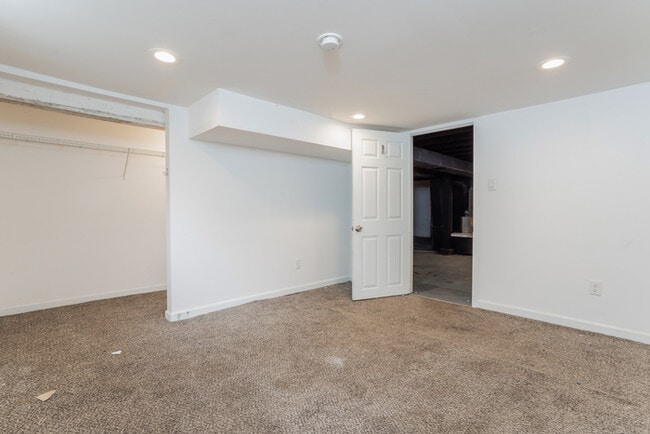 Building Photo - Fantastic 3bd/2ba home! Let yourself in!