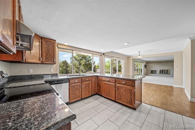 Building Photo - 6521 S Pontiac Ct