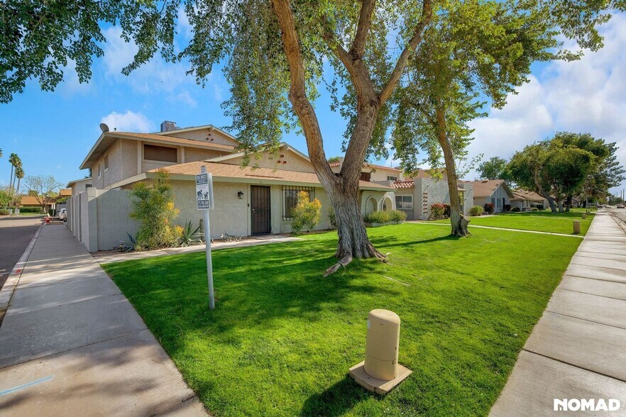 Building Photo - 1049 N Granite Reef Rd