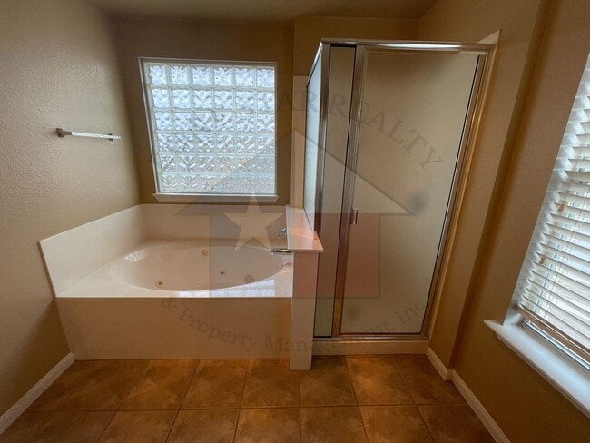 Building Photo - 507 Taurus Dr