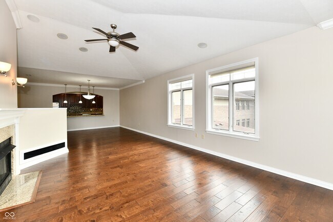 Building Photo - 8555 One W Dr