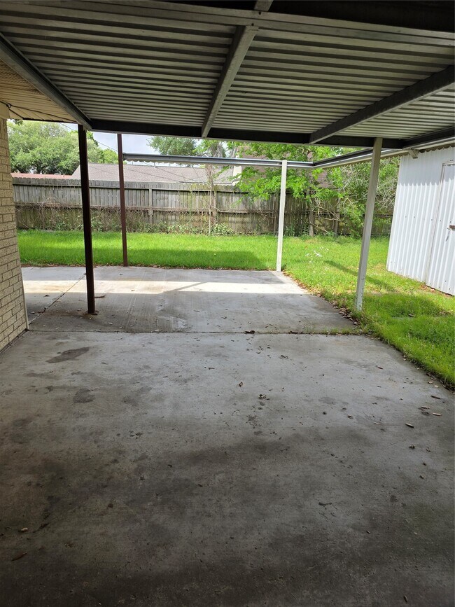 Building Photo - 4218 Ember Ln