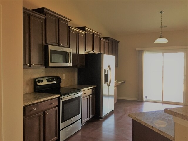 Building Photo - 1142 Moss Grove Dr