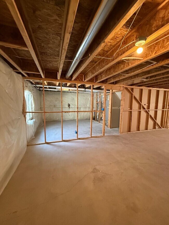 Building Photo - 1375 E Rachel Way