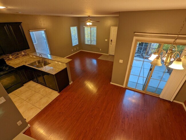 Building Photo - 7760 Floral Fabric Ct