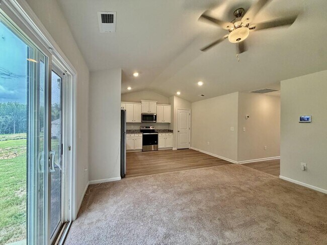 Building Photo - 3118 Maple Rdg Dr
