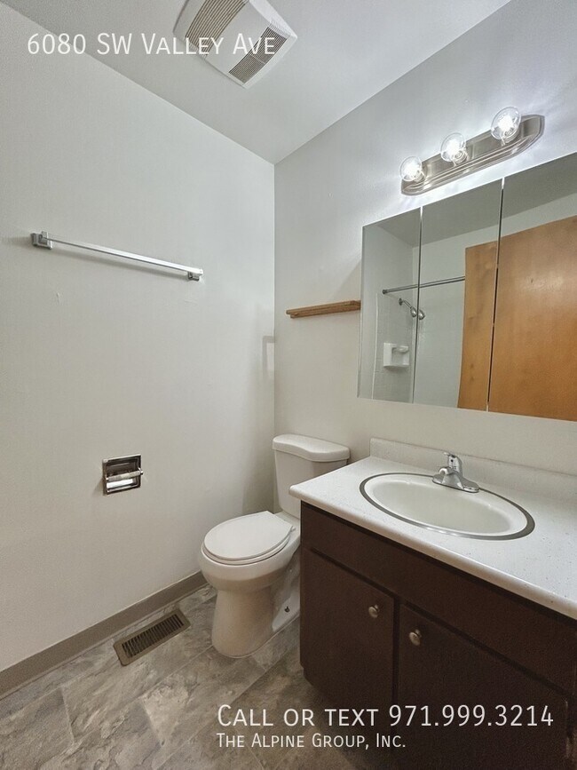 Building Photo - 6080 SW Valley Ave