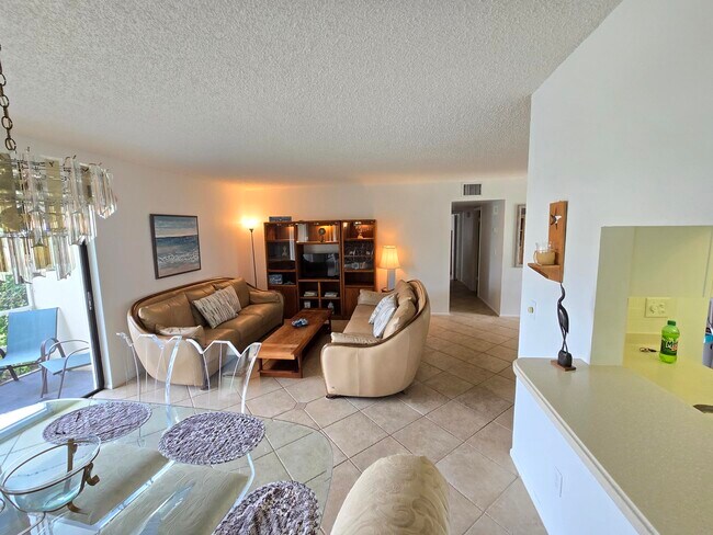 Building Photo - 1935 Cobia Dr