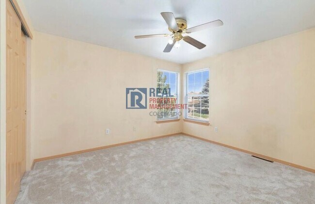 Building Photo - 10010 Irving St