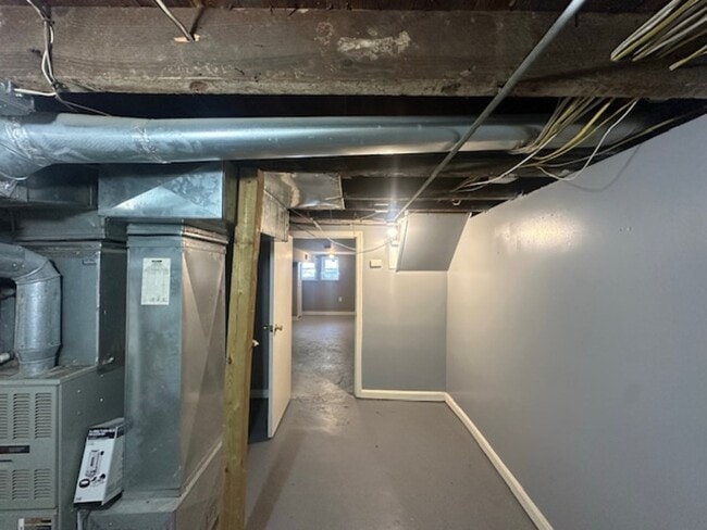 Building Photo - 1127 Cleveland St