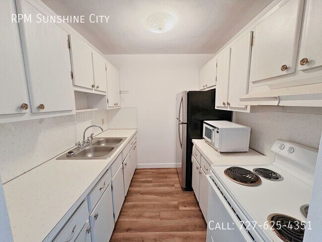 Building Photo - 8075 112th St N