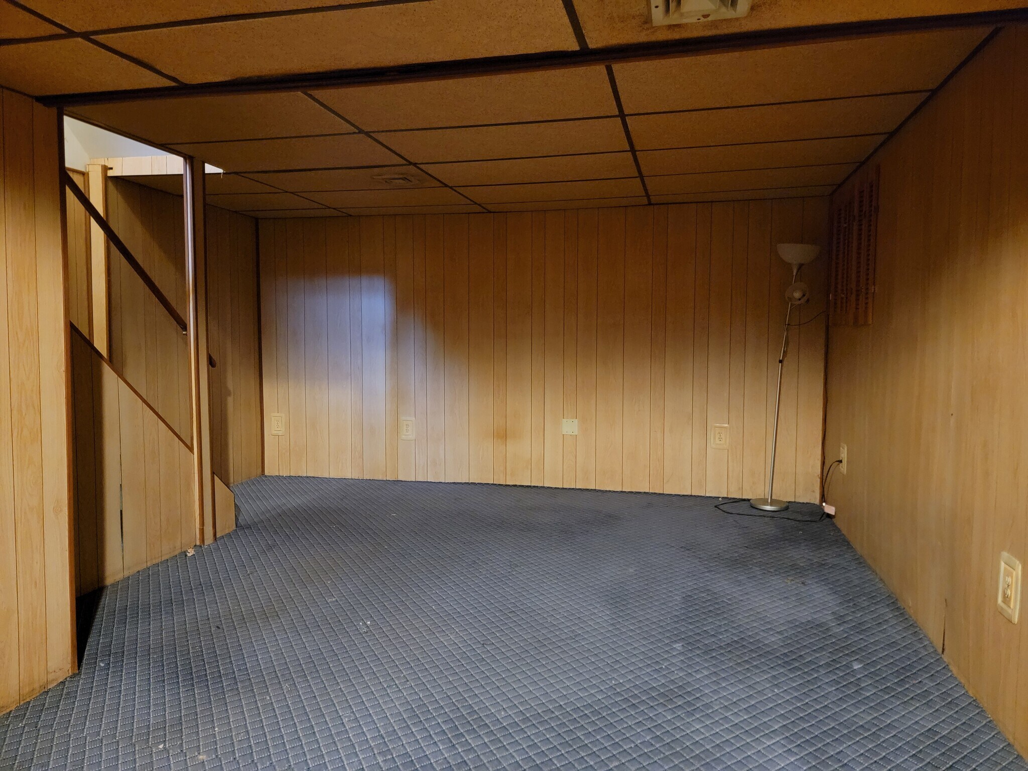 Building Photo - 119 Tom Ave