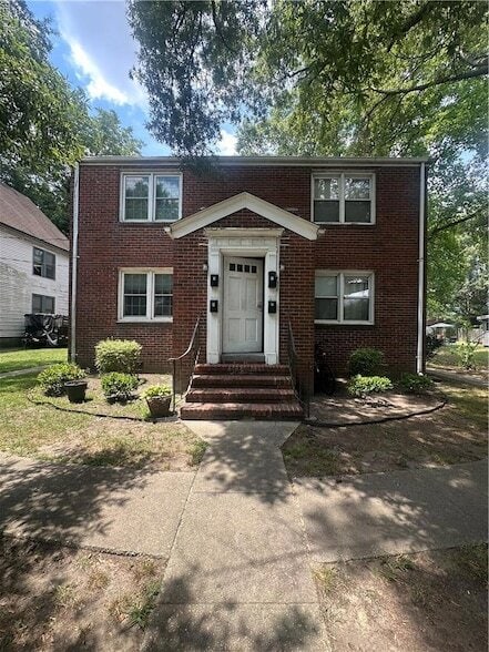 Building Photo - 124 Chautauqua Ave