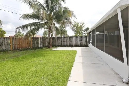 Building Photo - 7651 NW 168th Terrace