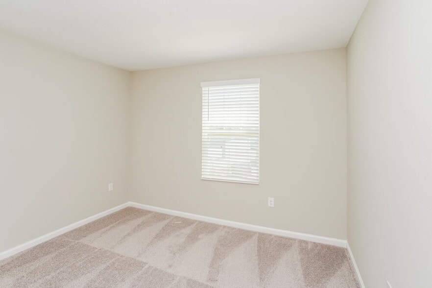 Building Photo - 912 Kelly Fern Lp
