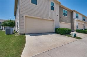 Building Photo - 2949 Peyton Brook Dr