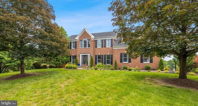 Building Photo - 7017 Helmsdale Ct