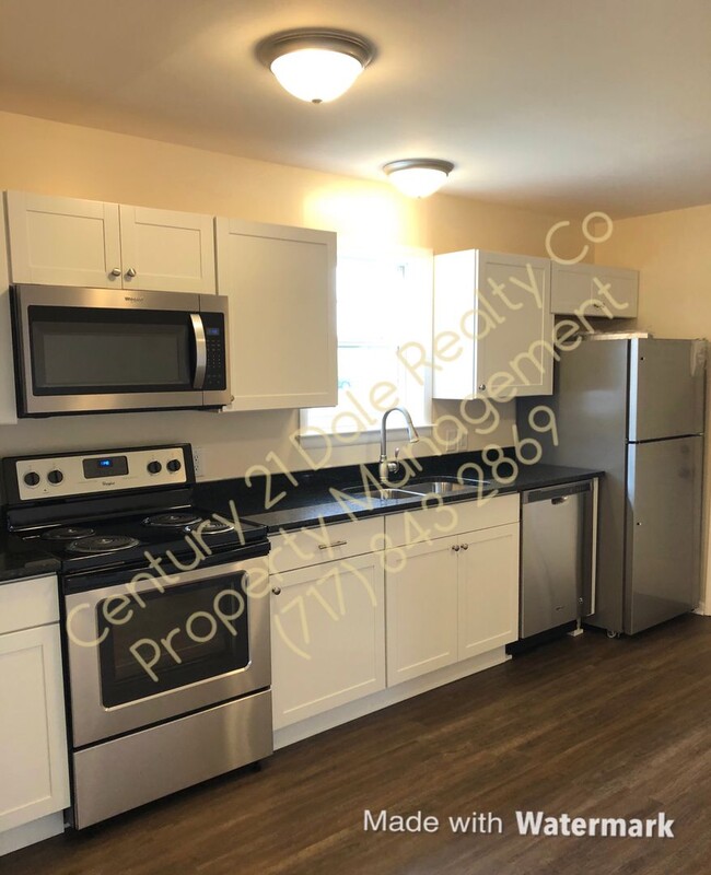 Building Photo - Beautifully Renovated 2 BR, 1.5 Bath in Do...