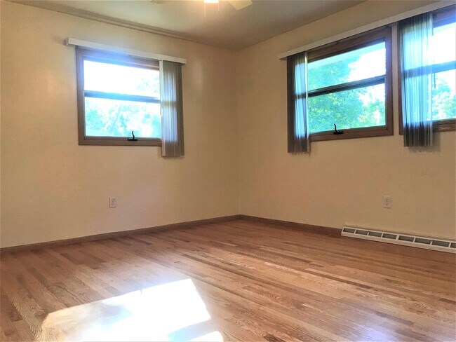 Building Photo - 5806 Tolman Terrace