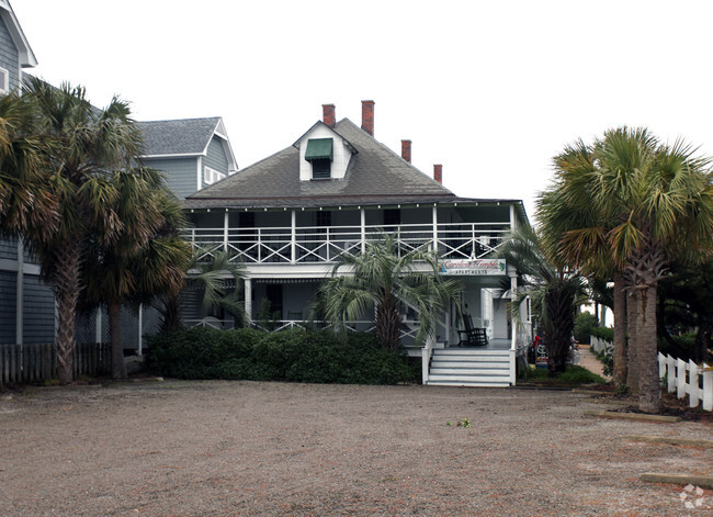 Primary Photo - Carolina Temple Apartments