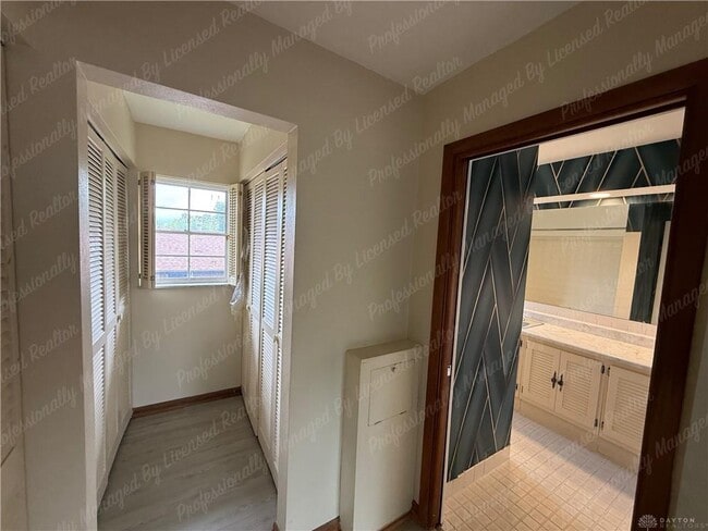 Building Photo - 3776 Dorset Dr