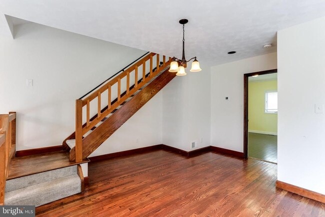 Building Photo - 7658 Gaither Rd