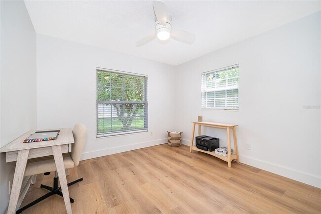 Building Photo - 2426 Whitehall Cir