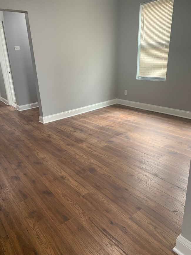 Building Photo - 7841 S Marquette Ave