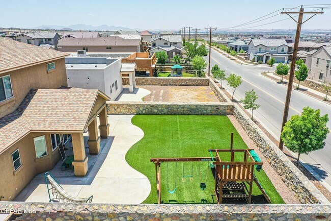 Building Photo - 7751 Enchanted Path Dr