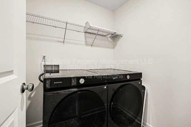 Building Photo - 5052 Falstone Dr