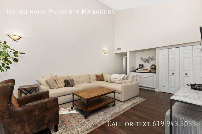 Building Photo - 1004 St Albans Pl