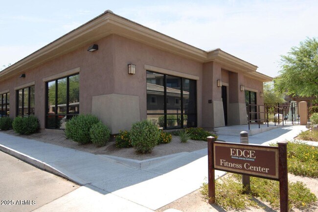 Building Photo - 20100 N 78th Pl