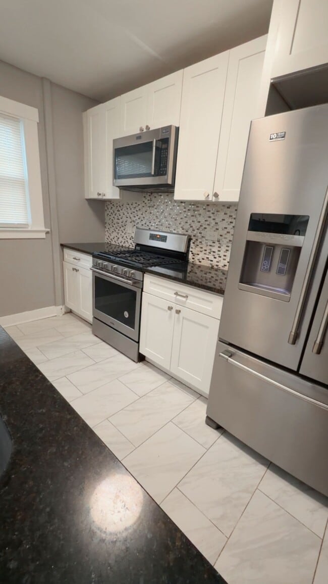 Building Photo - 38 Glen Rd