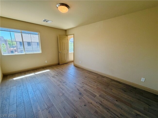 Building Photo - 9842 S Russian Hill St