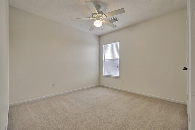 Building Photo - 30835 Imperial Walk Ln