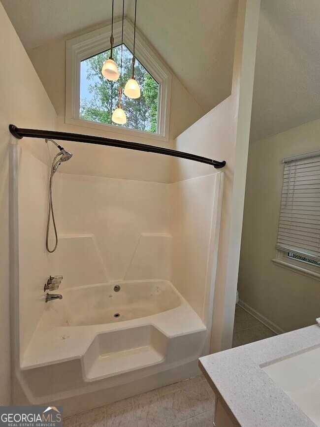 Building Photo - 65 Tralee Trce