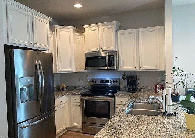 Building Photo - 7474 Shadow Lake Dr.