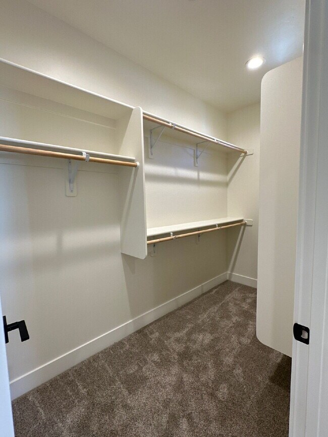 Building Photo - Ocean Views | Rooftop Deck | New Construction | For Lease $4,200/mo.